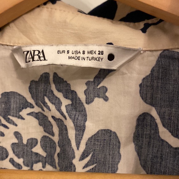 Zara mini shirt dress with belt - Picture 2 of 3